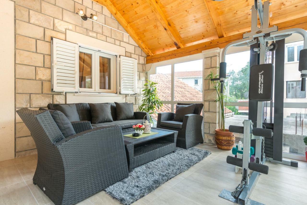 Tranquility And Nature In 4 Bedroom With Sea View Mokošica المظهر الخارجي الصورة